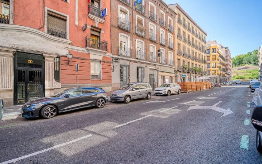 (NEGRESCO 5) Habitación para 3 personas en Plaza España