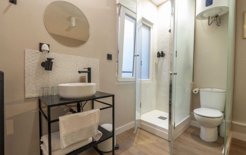 (NEGRESCO 1) Habitación para 4 personas en Plaza España