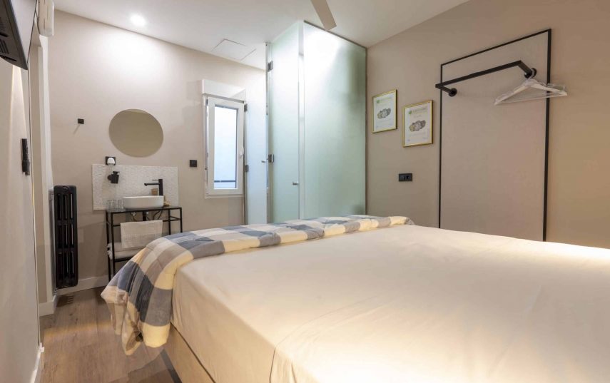 (NEGRESCO 1) Habitación para 4 personas en Plaza España