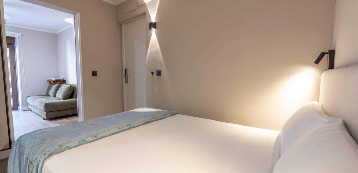 (NEGRESCO 2) Habitación para 4 personas en Plaza España